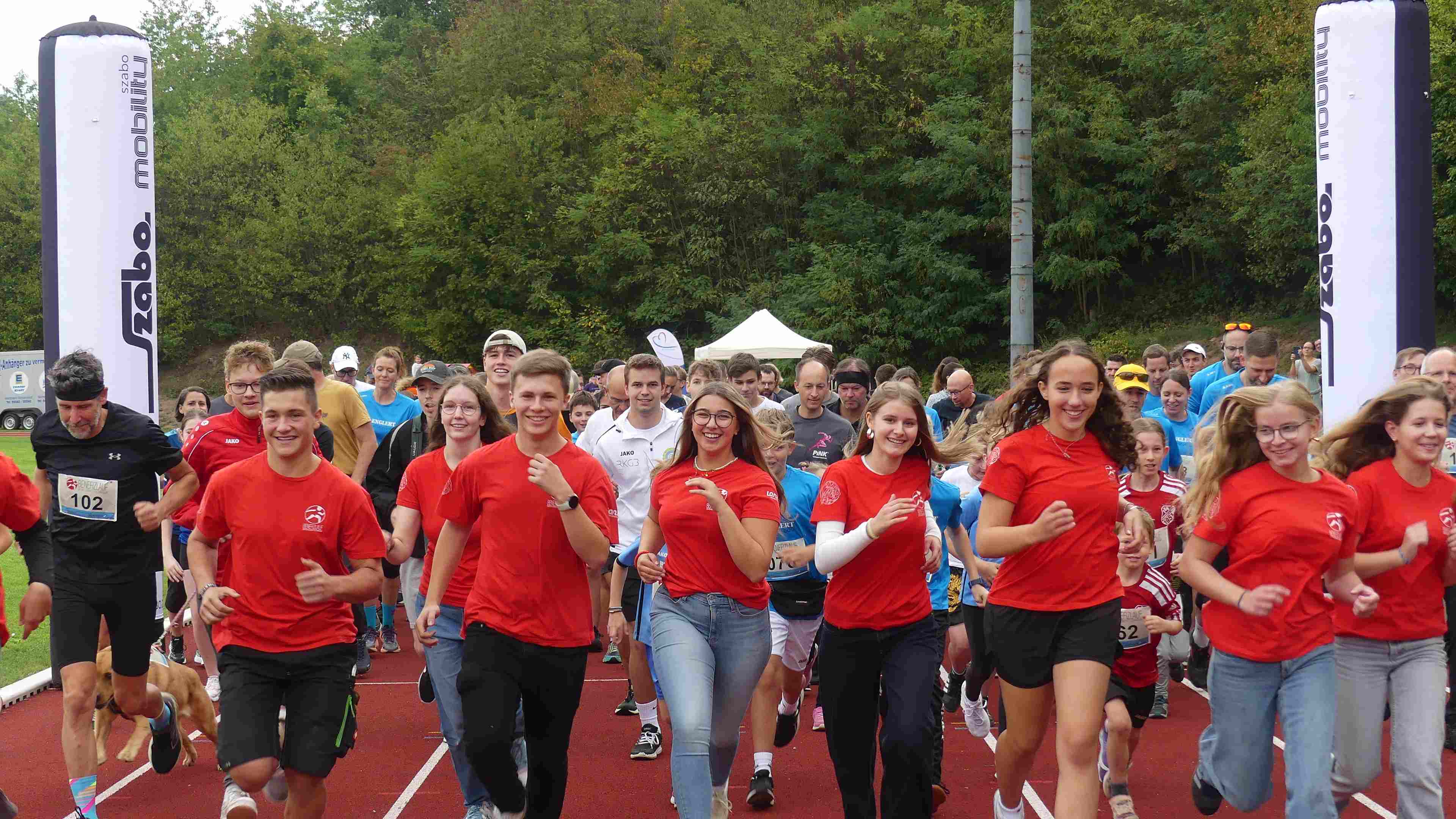 Bild vom 15. Benefizlauf im Jahr 2025. Dies ist das 96. Bild.